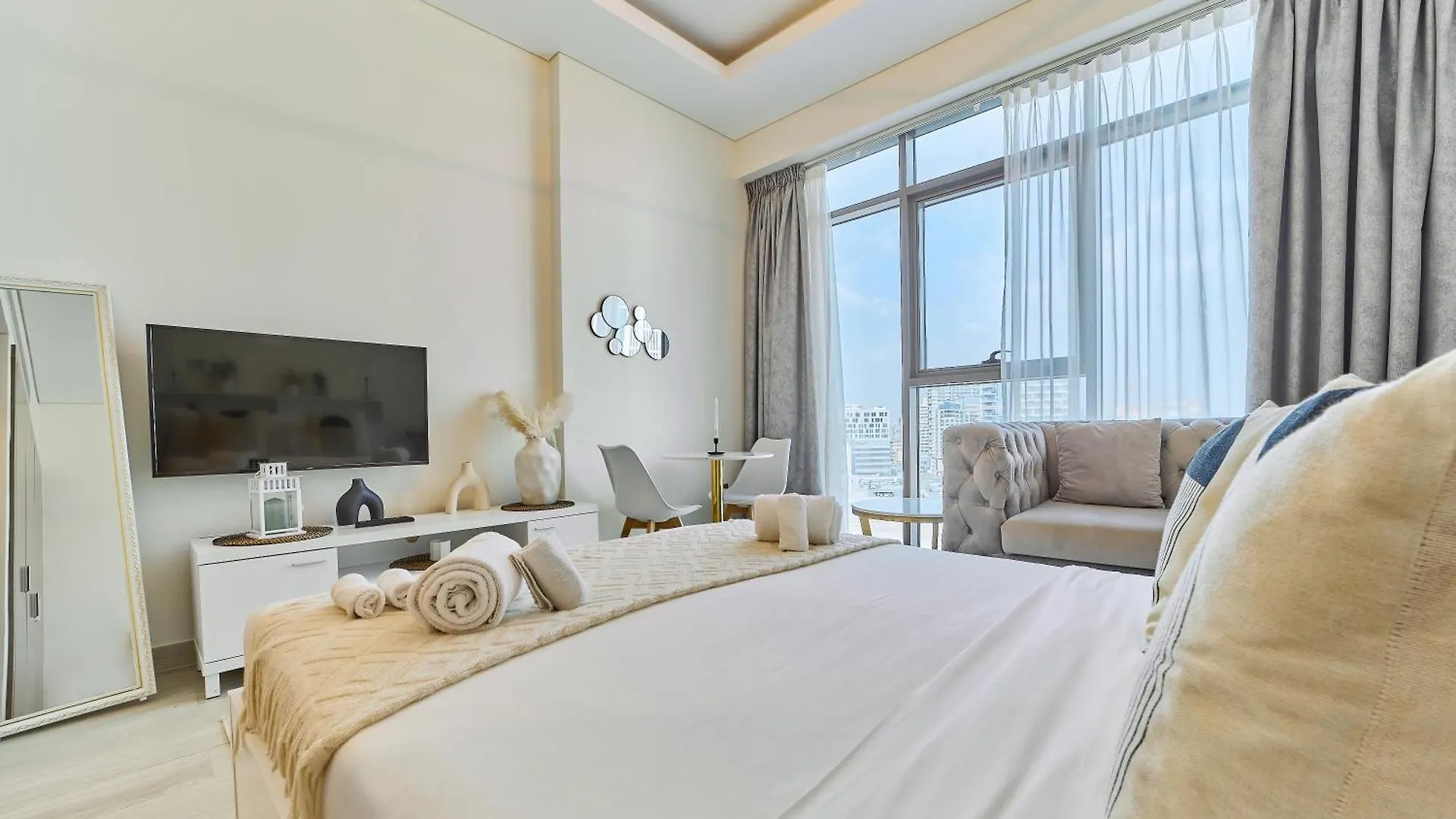 Elegant Studio In Al Jaddaf With Modern Amenities Dubai Daire